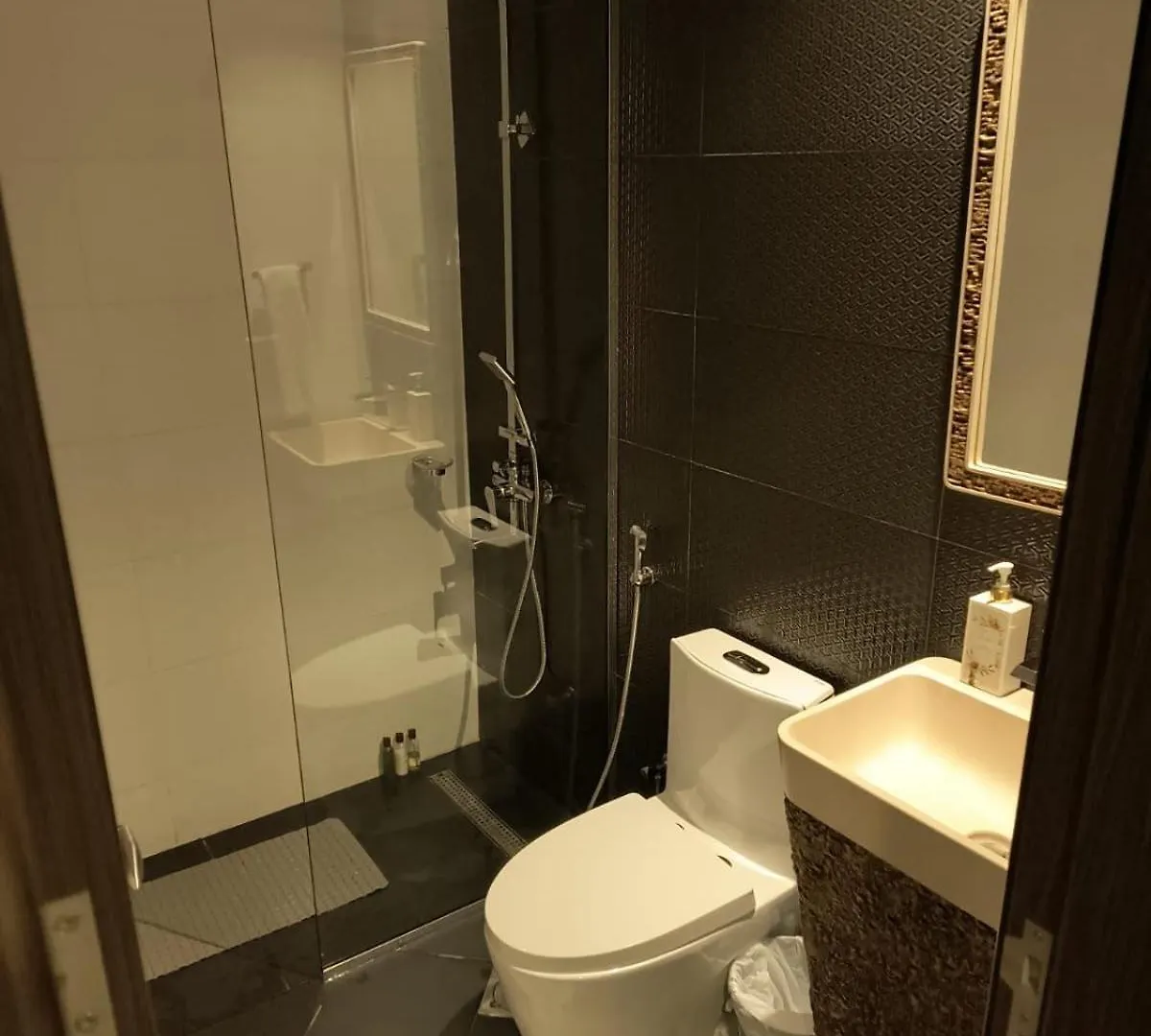 Miraclz Skyline Tower Apartment Dubai United Arab Emirates